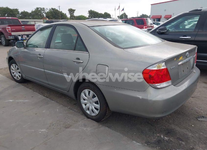 Photo 3 of 2005 Toyota Camry LE/SE/STD/XLE (VIN 4T1BE32K85U962987)