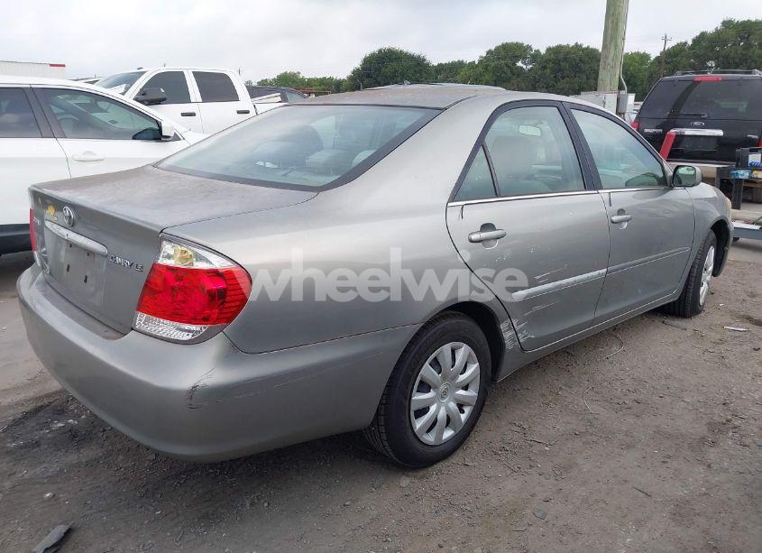 Photo 4 of 2005 Toyota Camry LE/SE/STD/XLE (VIN 4T1BE32K85U962987)