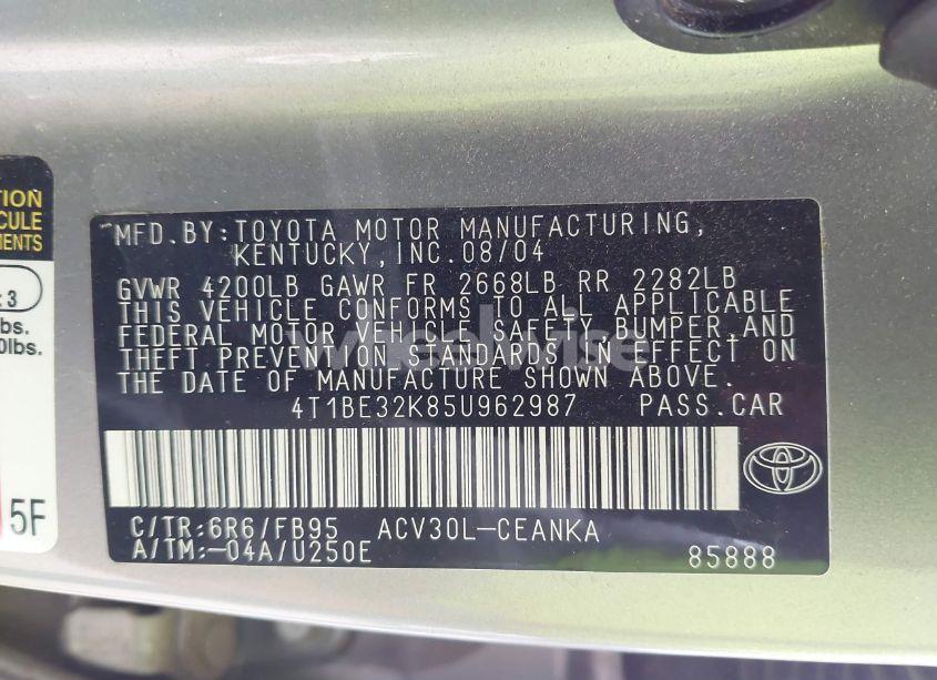 Photo 9 of 2005 Toyota Camry LE/SE/STD/XLE (VIN 4T1BE32K85U962987)