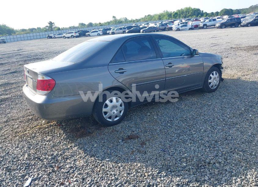Photo 4 of 2005 Toyota Camry LE (VIN 4T1BE32K85U973293)