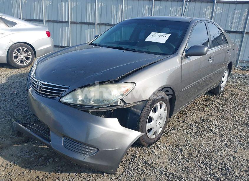Photo 6 of 2005 Toyota Camry LE (VIN 4T1BE32K85U973293)