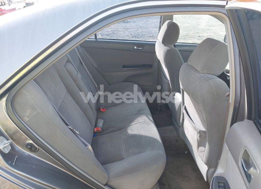 Photo 8 of 2005 Toyota Camry LE (VIN 4T1BE32K85U973293)