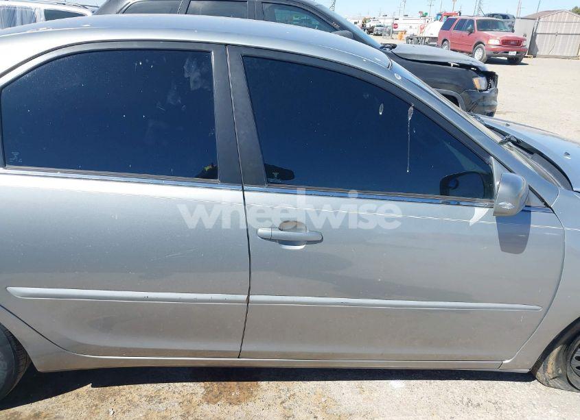Photo 13 of 2005 Toyota Camry LE (VIN 4T1BE32K85U991020)