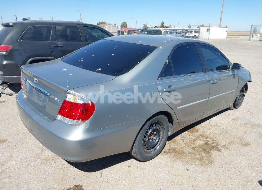 Photo 4 of 2005 Toyota Camry LE (VIN 4T1BE32K85U991020)