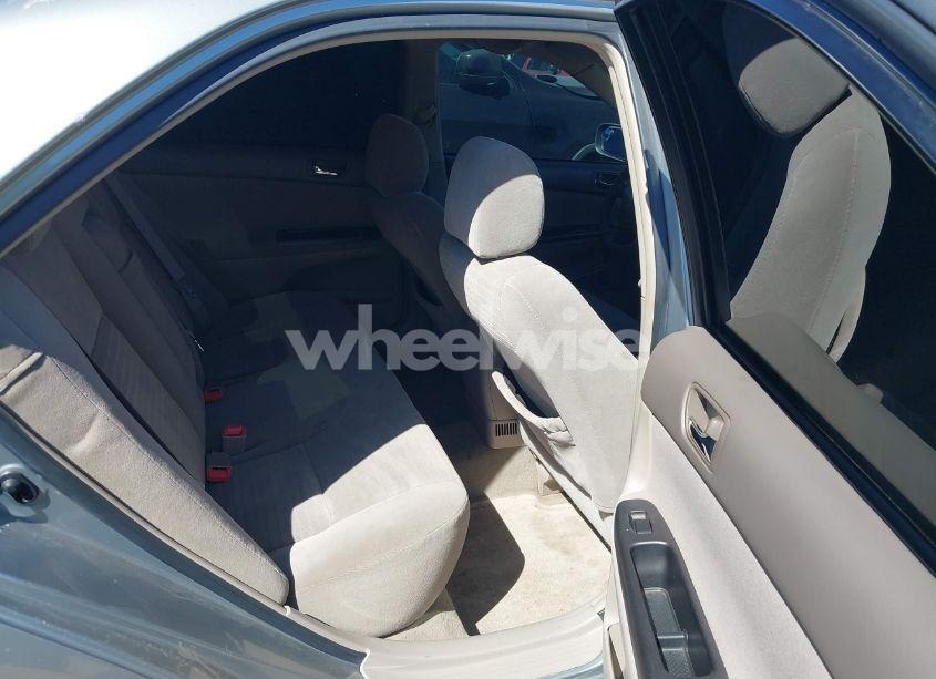Photo 8 of 2005 Toyota Camry LE (VIN 4T1BE32K85U991020)