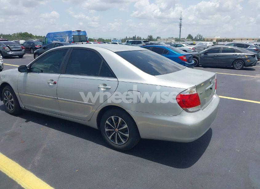 Photo 3 of 2006 Toyota Camry STD (VIN 4T1BE32K86U134326)