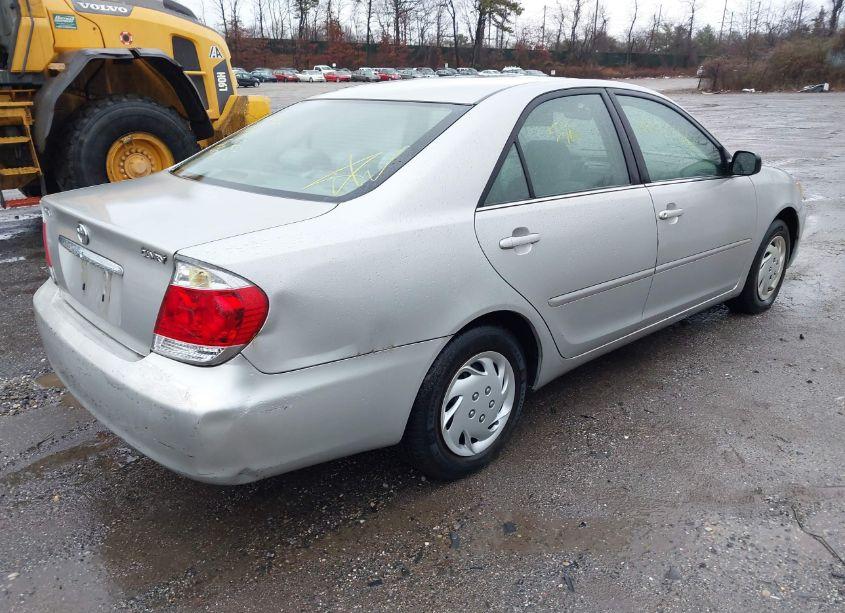 Photo 4 of 2006 Toyota Camry STD (VIN 4T1BE32K86U151157)
