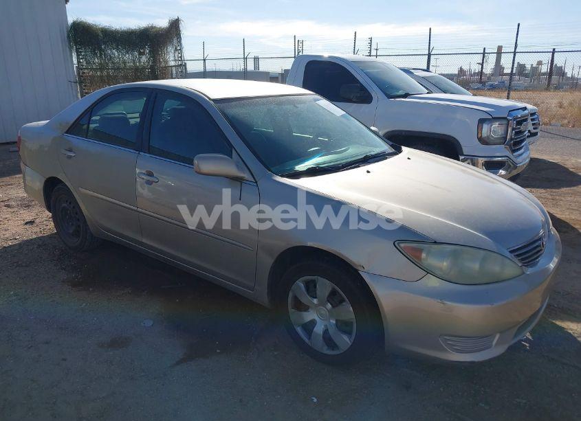 2006 Toyota Camry LE (VIN 4T1BE32K86U161512) main photo