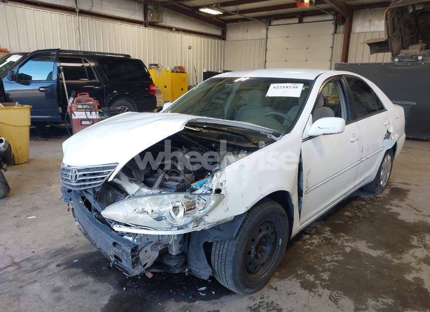 Photo 2 of 2006 Toyota Camry LE (VIN 4T1BE32K86U683377)