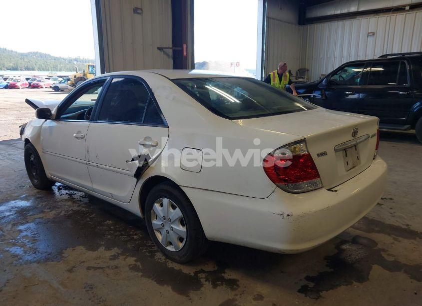 Photo 3 of 2006 Toyota Camry LE (VIN 4T1BE32K86U683377)