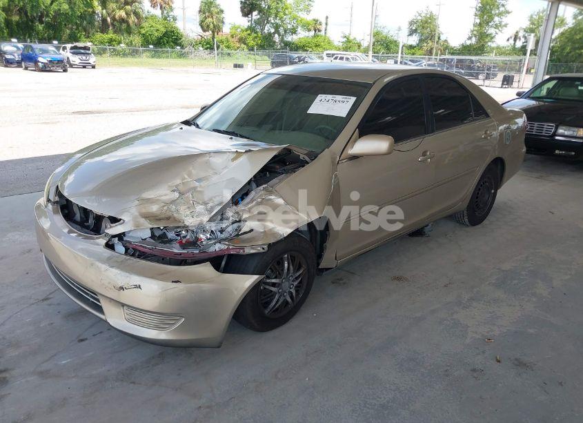 Photo 2 of 2006 Toyota Camry LE (VIN 4T1BE32K86U737115)