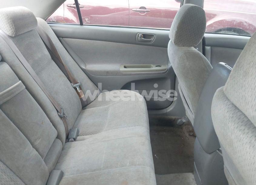 Photo 8 of 2002 Toyota Camry LE (VIN 4T1BE32K92U005327)