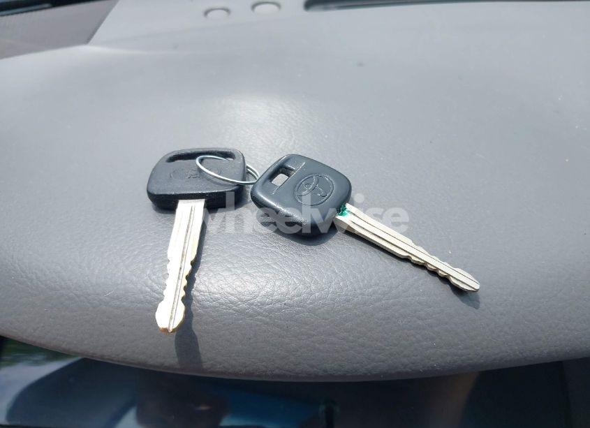 Photo 11 of 2002 Toyota Camry LE (VIN 4T1BE32K92U047903)