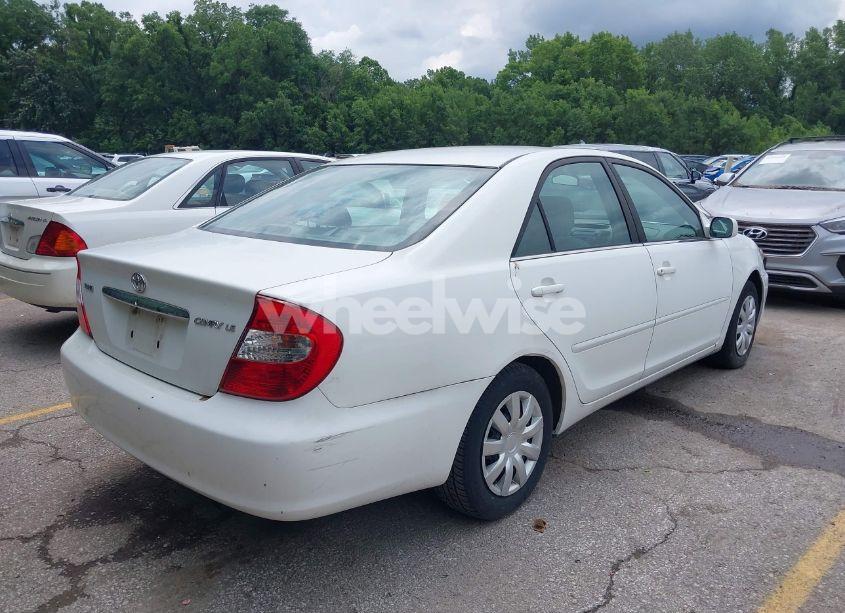Photo 4 of 2002 Toyota Camry LE (VIN 4T1BE32K92U047903)