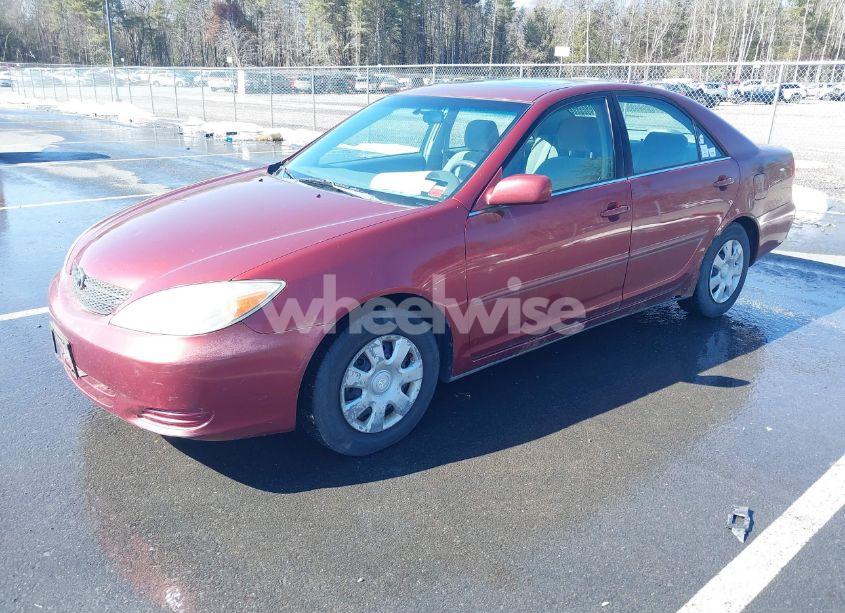 Photo 2 of 2002 Toyota Camry LE/XLE/SE (VIN 4T1BE32K92U049618)