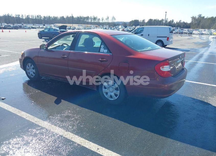 Photo 3 of 2002 Toyota Camry LE/XLE/SE (VIN 4T1BE32K92U049618)
