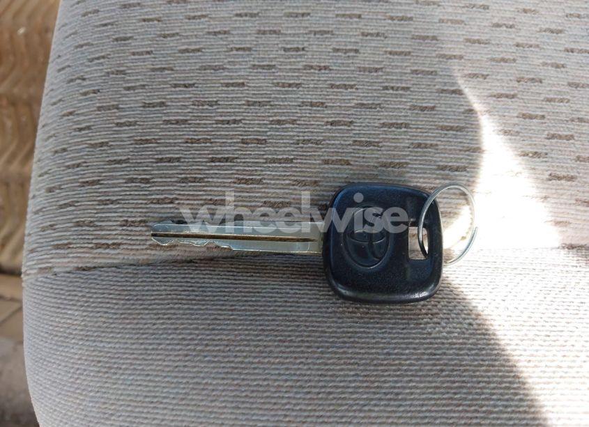 Photo 11 of 2002 Toyota Camry LE (VIN 4T1BE32K92U069139)