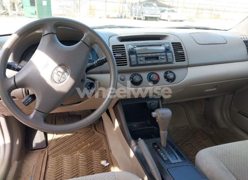 Photo 16 of 2002 Toyota Camry LE (VIN 4T1BE32K92U069139)