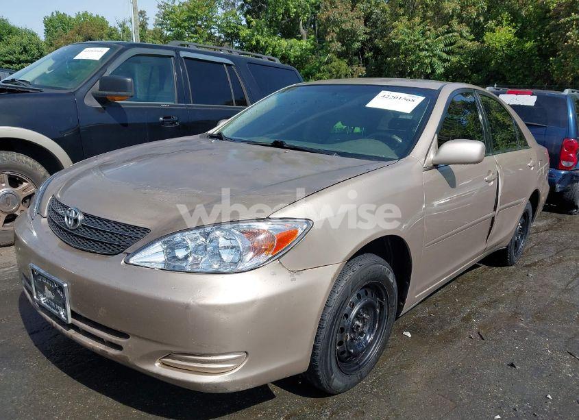 Photo 2 of 2002 Toyota Camry LE (VIN 4T1BE32K92U092811)