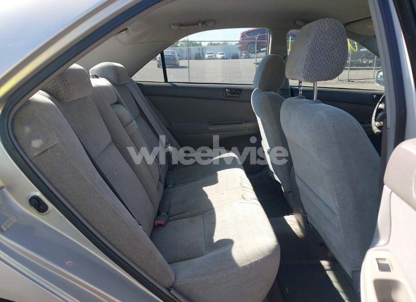 Photo 8 of 2002 Toyota Camry LE (VIN 4T1BE32K92U114712)