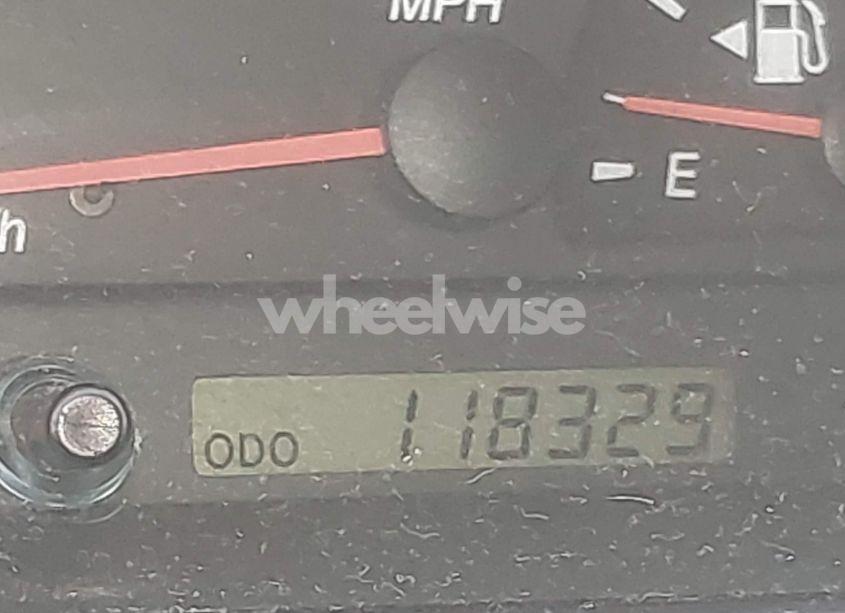 Photo 7 of 2002 Toyota Camry LE (VIN 4T1BE32K92U526046)