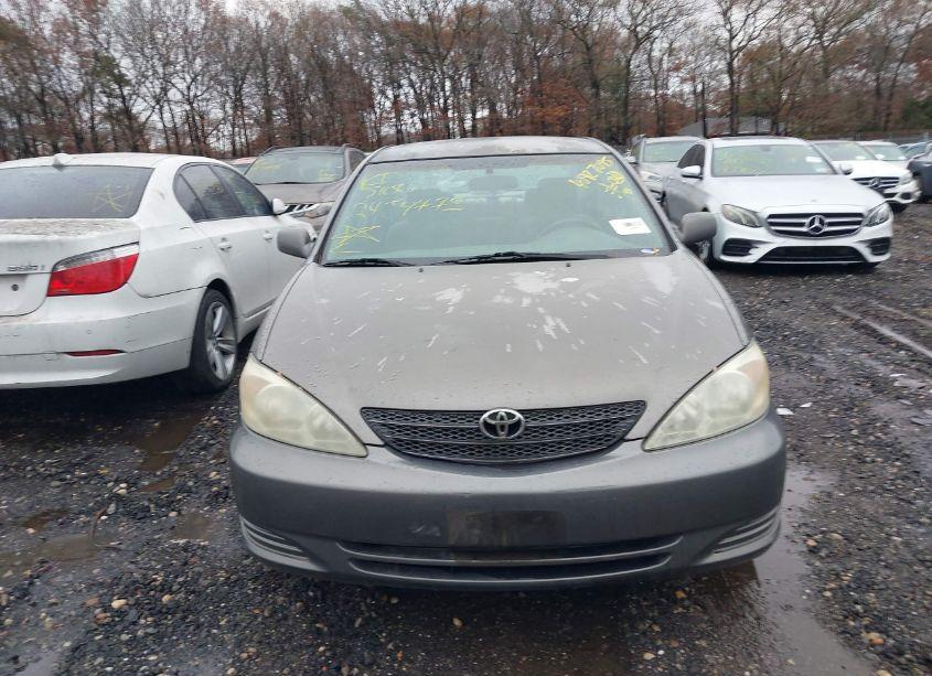 Photo 6 of 2002 Toyota Camry LE (VIN 4T1BE32K92U549374)