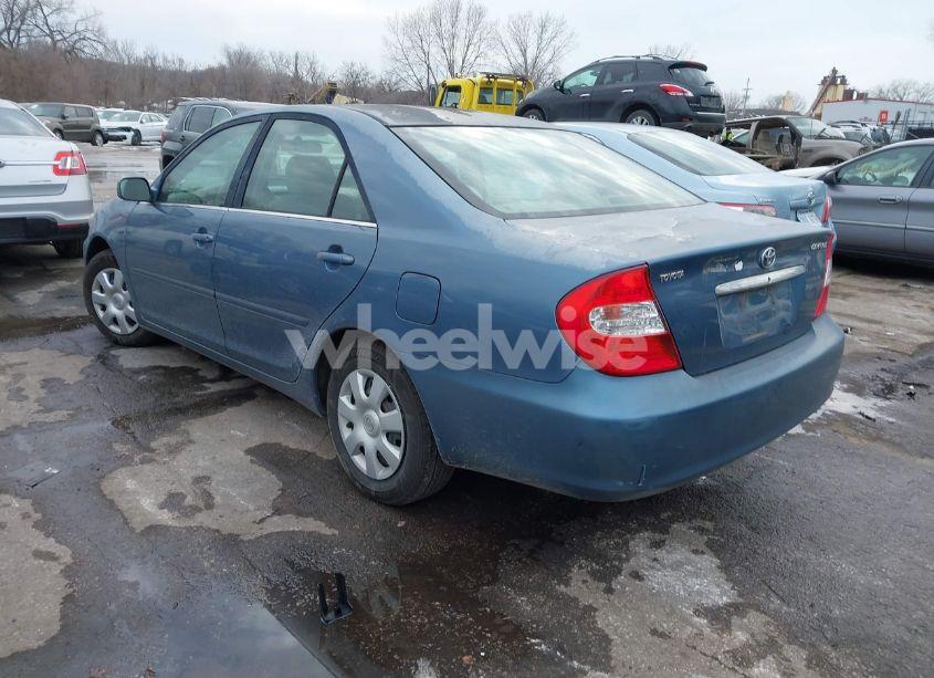 Photo 3 of 2002 Toyota Camry LE (VIN 4T1BE32K92U569897)