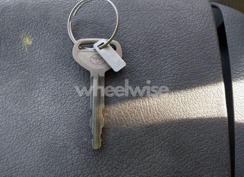 Photo 11 of 2002 Toyota Camry LE (VIN 4T1BE32K92U570578)