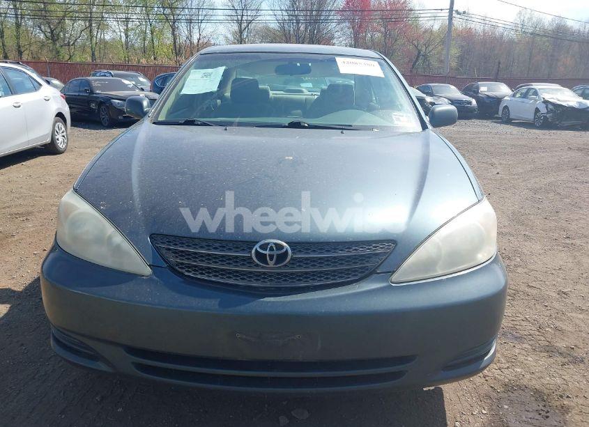 Photo 12 of 2002 Toyota Camry LE (VIN 4T1BE32K92U581337)