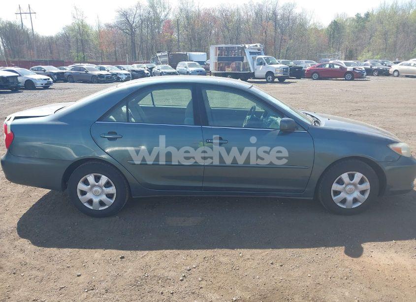 Photo 13 of 2002 Toyota Camry LE (VIN 4T1BE32K92U581337)