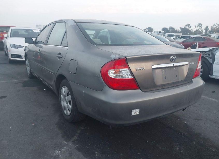 Photo 3 of 2002 Toyota Camry LE (VIN 4T1BE32K92U583038)