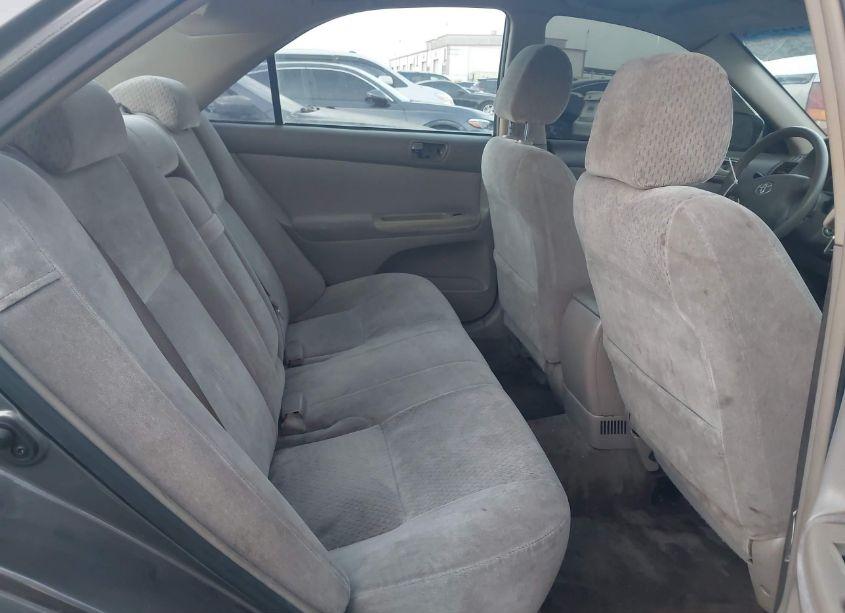 Photo 8 of 2002 Toyota Camry LE (VIN 4T1BE32K92U583038)