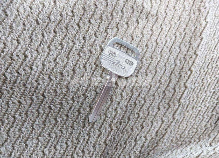 Photo 11 of 2002 Toyota Camry LE (VIN 4T1BE32K92U587008)