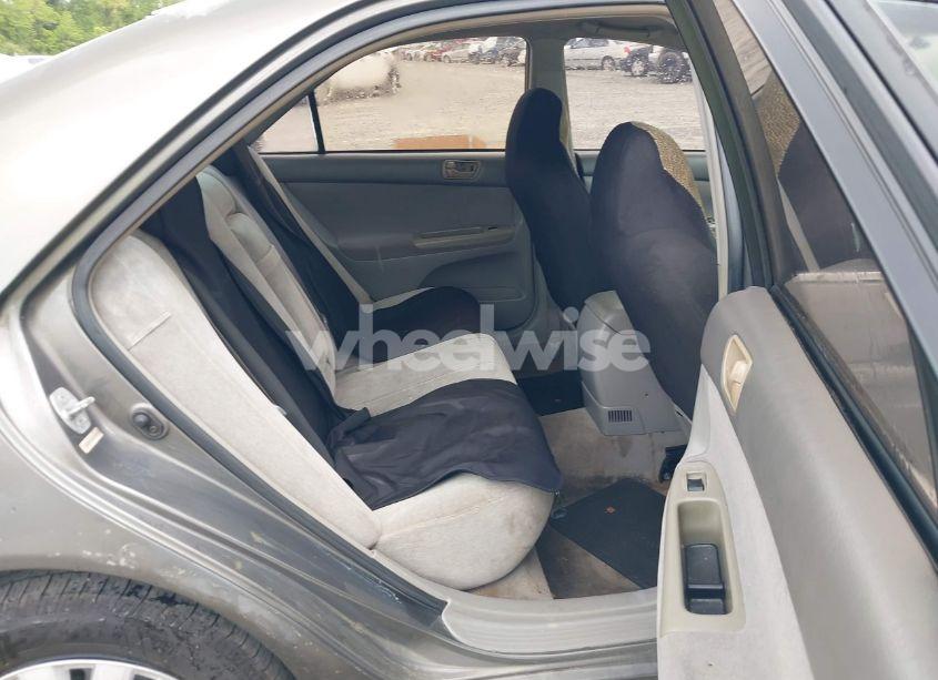 Photo 8 of 2002 Toyota Camry LE (VIN 4T1BE32K92U587008)