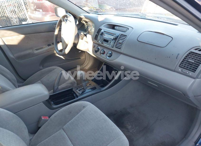 Photo 5 of 2002 Toyota Camry LE (VIN 4T1BE32K92U597960)