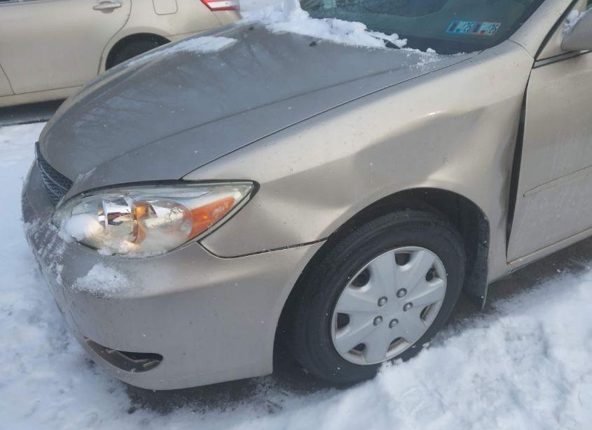 Photo 6 of 2002 Toyota Camry LE (VIN 4T1BE32K92U598509)