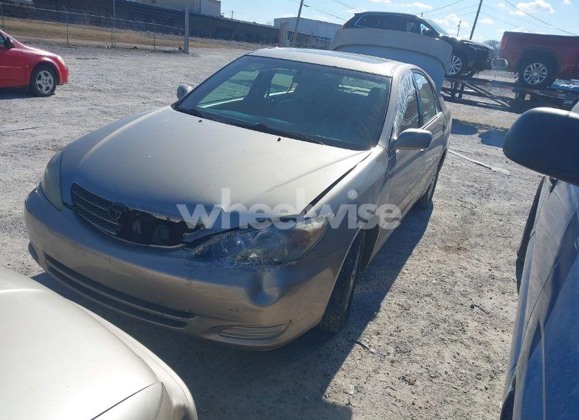 Photo 2 of 2002 Toyota Camry LE (VIN 4T1BE32K92U618449)