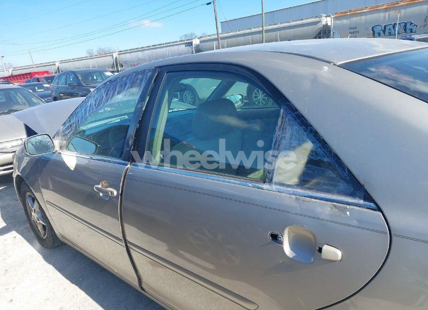 Photo 6 of 2002 Toyota Camry LE (VIN 4T1BE32K92U618449)