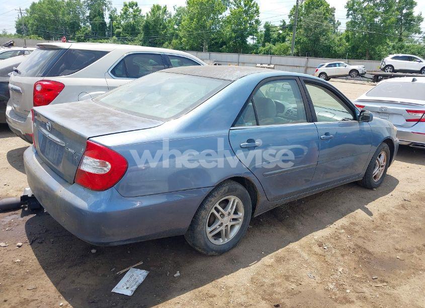 Photo 4 of 2002 Toyota Camry LE (VIN 4T1BE32K92U622078)