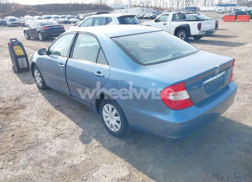 Photo 3 of 2002 Toyota Camry LE (VIN 4T1BE32K92U624428)