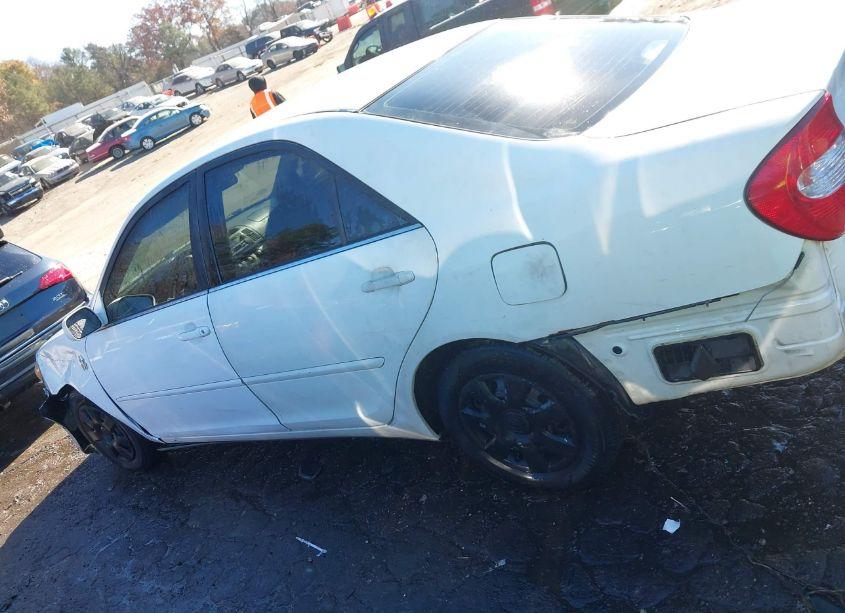 Photo 14 of 2003 Toyota Camry LE (VIN 4T1BE32K93U141250)