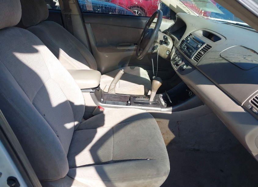 Photo 5 of 2003 Toyota Camry LE (VIN 4T1BE32K93U141250)