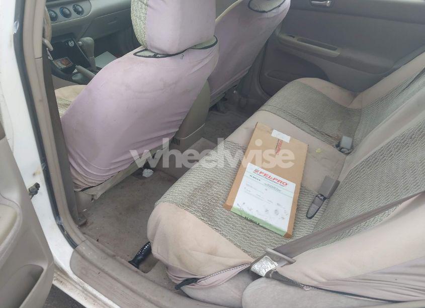 Photo 8 of 2003 Toyota Camry LE (VIN 4T1BE32K93U146514)