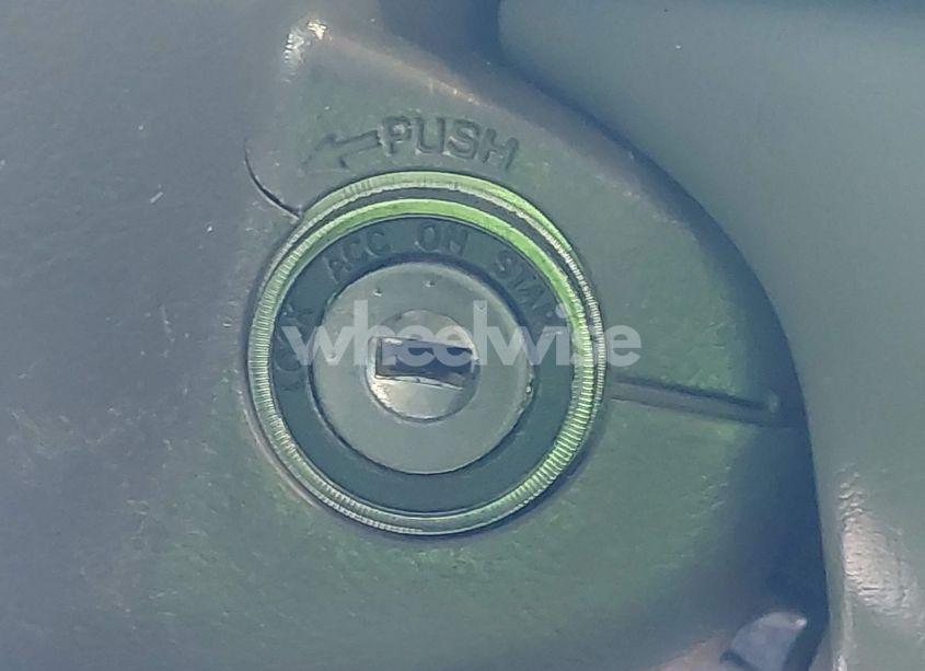 Photo 11 of 2003 Toyota Camry LE (VIN 4T1BE32K93U154421)