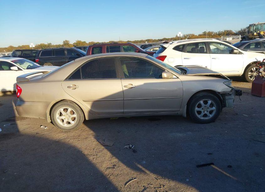 Photo 13 of 2003 Toyota Camry LE (VIN 4T1BE32K93U160204)