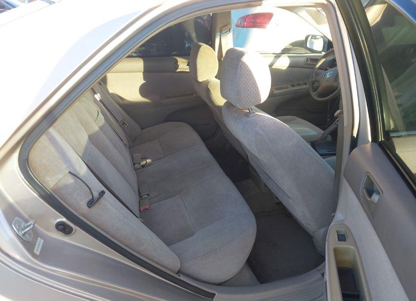 Photo 8 of 2003 Toyota Camry LE (VIN 4T1BE32K93U160204)