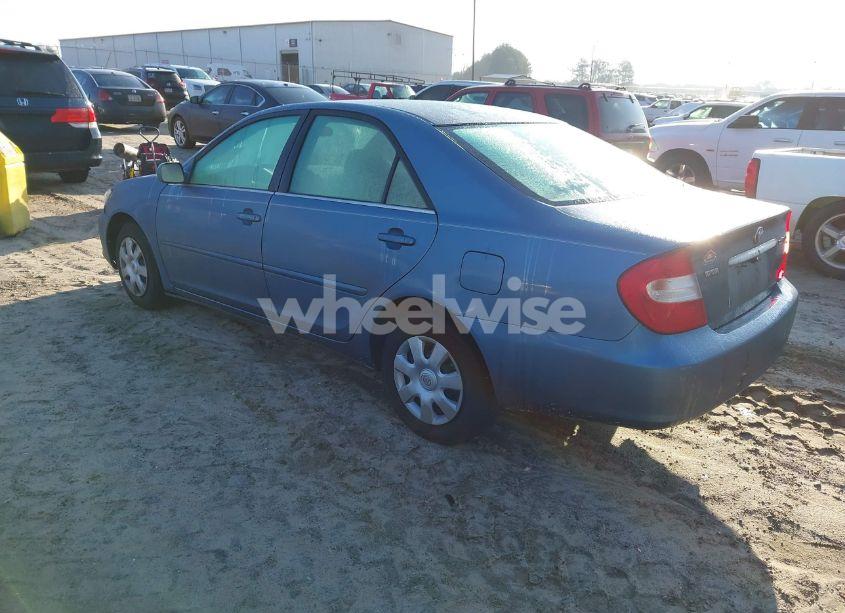 Photo 3 of 2003 Toyota Camry LE (VIN 4T1BE32K93U212673)