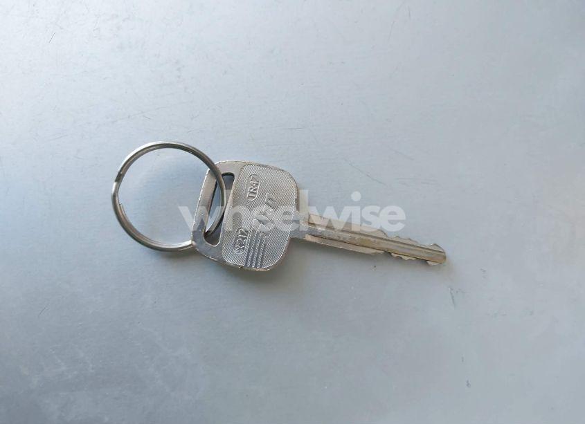 Photo 11 of 2003 Toyota Camry LE (VIN 4T1BE32K93U223284)