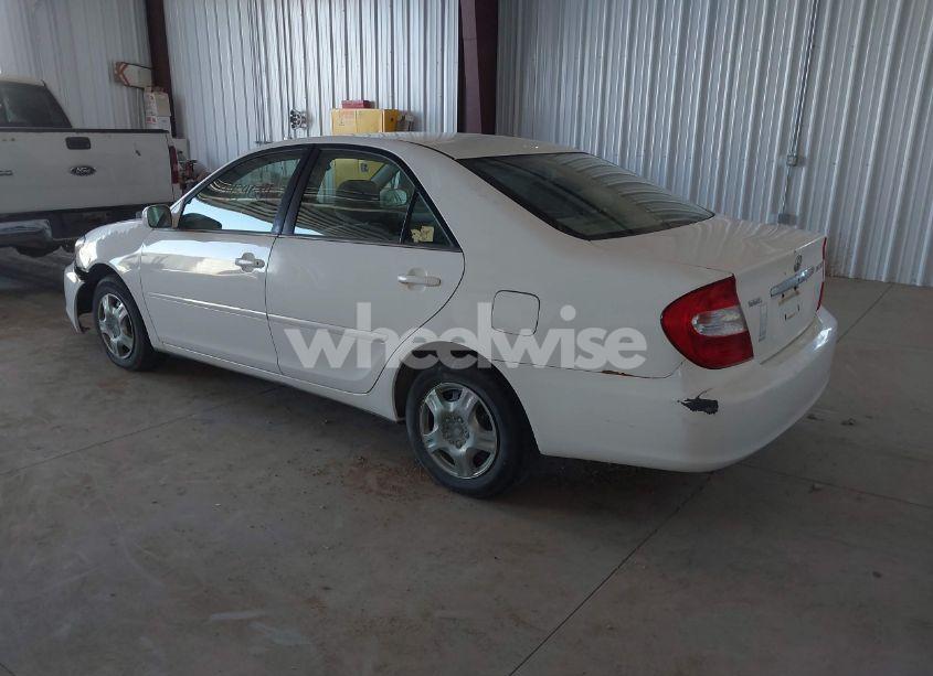 Photo 3 of 2003 Toyota Camry LE (VIN 4T1BE32K93U223284)