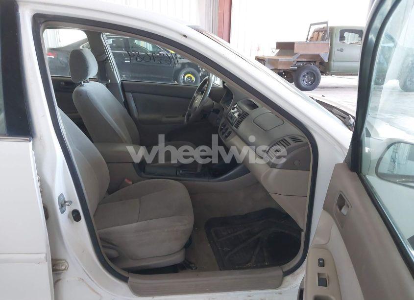 Photo 5 of 2003 Toyota Camry LE (VIN 4T1BE32K93U223284)